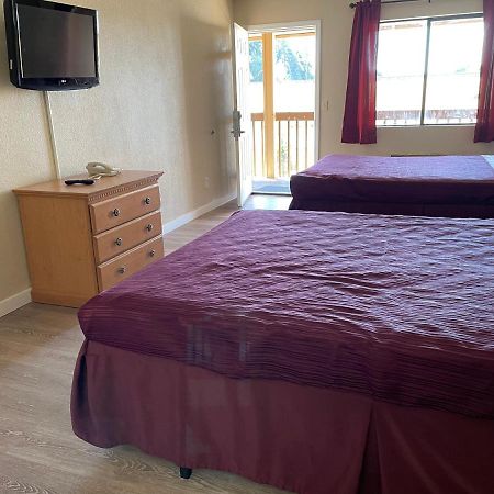 Centralia Inn エクステリア 写真